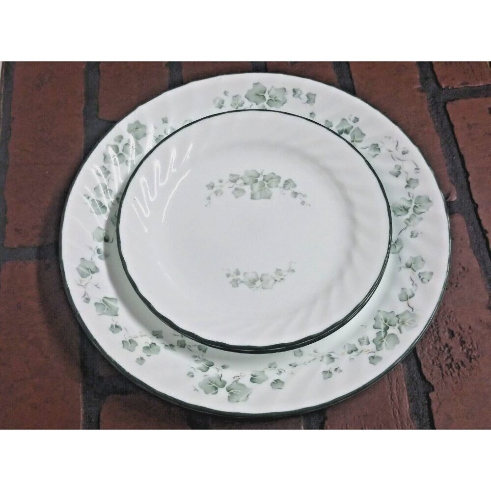 4 pieces Corelle By Corning Callaway Ivy Swirl 2 Dinner Plates 2 salad plates GC